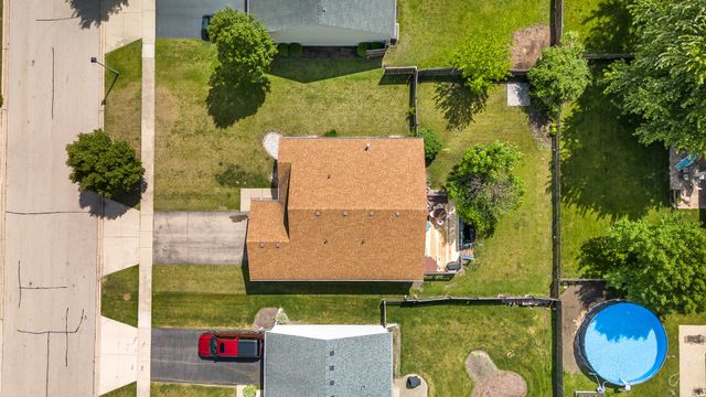 10499 Fleetwood Street, Huntley, IL 60142