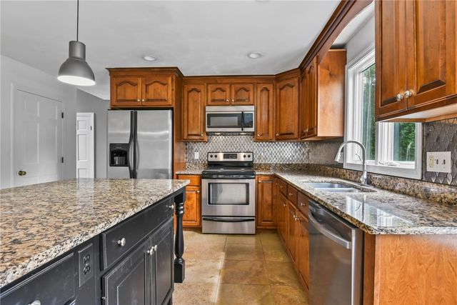 2360 Middle Road, East Greenwich, RI 02818