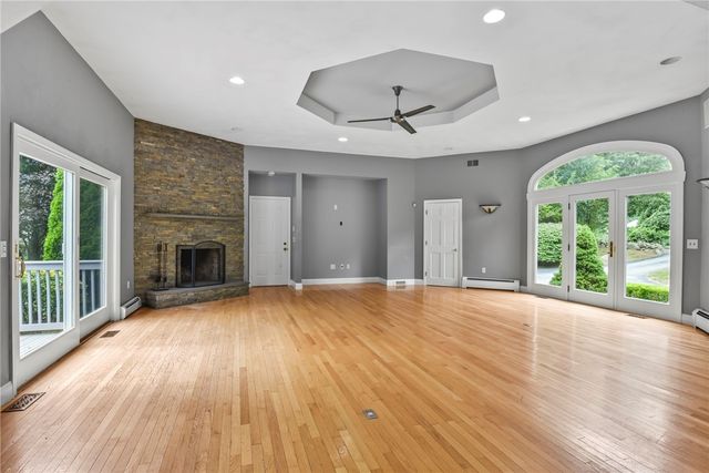 2360 Middle Road, East Greenwich, RI 02818