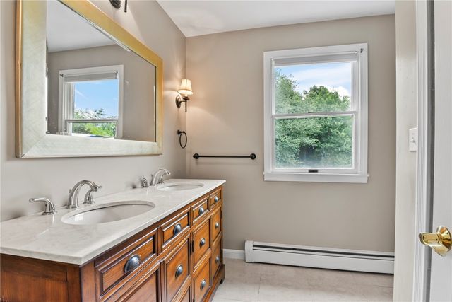 2360 Middle Road, East Greenwich, RI 02818