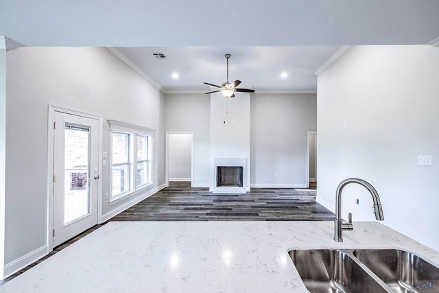 1351 Bayou Gardens Boulevard, Houma, LA 70364