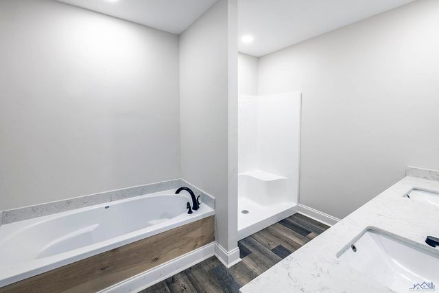 1351 Bayou Gardens Boulevard, Houma, LA 70364