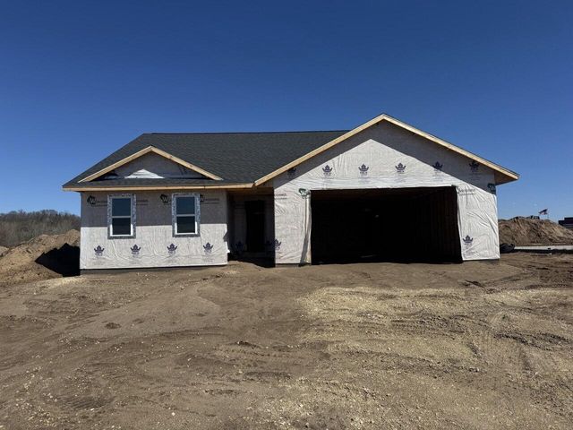 831 American DRIVE, Holmen, WI 54636