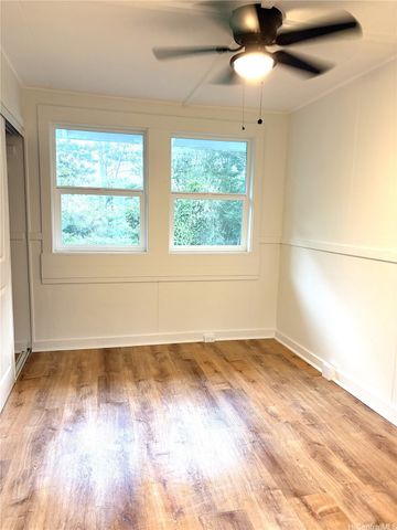 1360 Kaumana Drive, Hilo, HI 96720