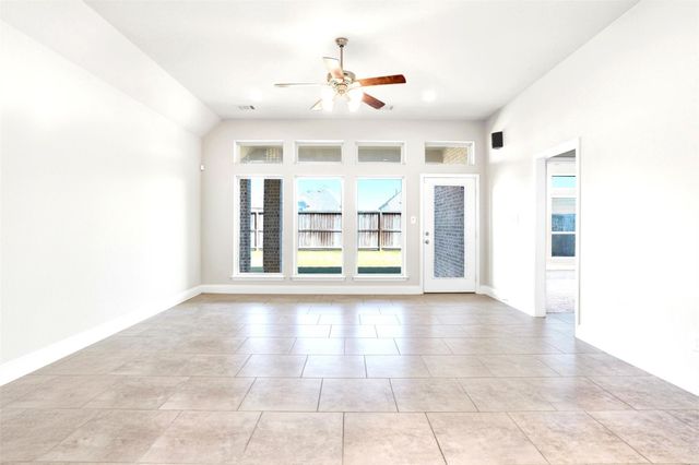 2107 Cinnamon Teal Circle, Brookshire, TX 77423