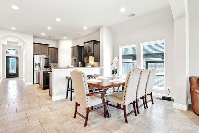 2107 Cinnamon Teal Circle, Brookshire, TX 77423