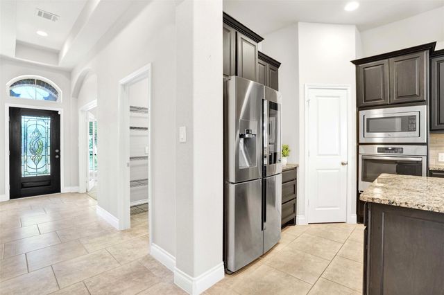 2107 Cinnamon Teal Circle, Brookshire, TX 77423