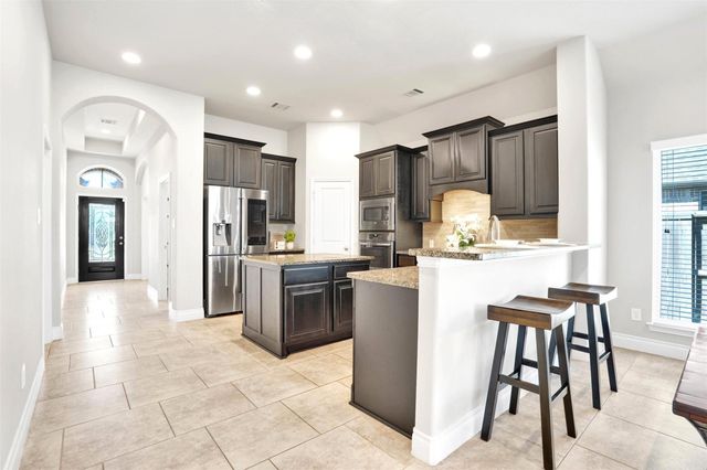 2107 Cinnamon Teal Circle, Brookshire, TX 77423