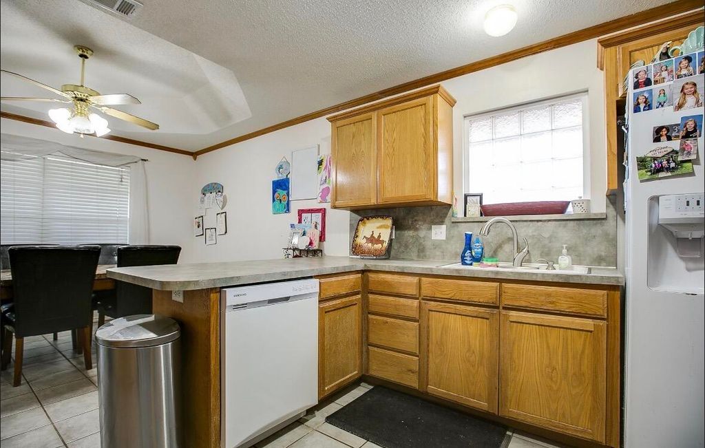 Image 12 of property listing at 714 Wicklow Court, San Angelo, TX 76901