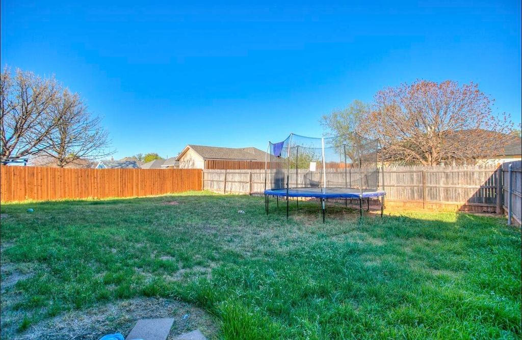 Image 23 of property listing at 714 Wicklow Court, San Angelo, TX 76901