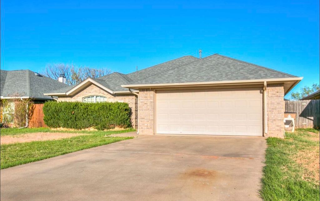 Image 4 of property listing at 714 Wicklow Court, San Angelo, TX 76901