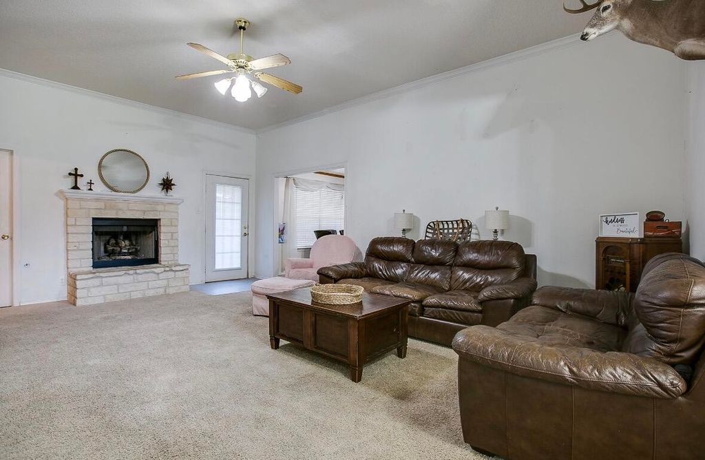 Image 7 of property listing at 714 Wicklow Court, San Angelo, TX 76901