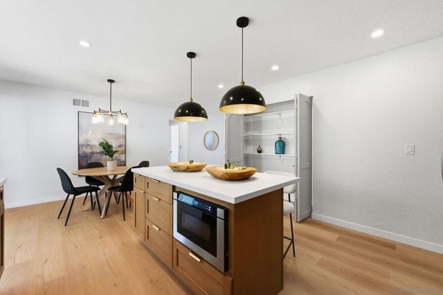 157 Thrasher Way, El Cajon, CA 92020