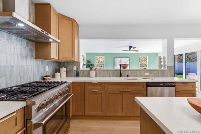 157 Thrasher Way, El Cajon, CA 92020