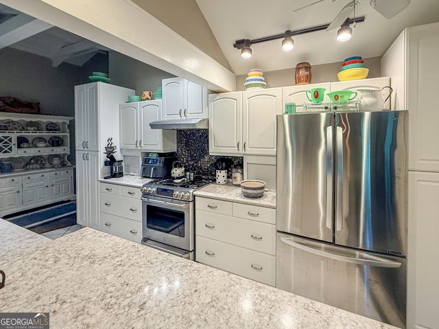 131 Scarlet Oak Drive, Cleveland, GA 30528