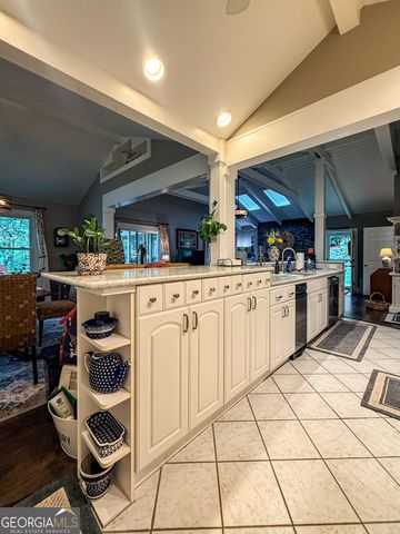 131 Scarlet Oak Drive, Cleveland, GA 30528