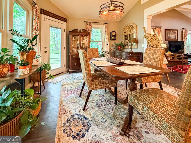 131 Scarlet Oak Drive, Cleveland, GA 30528