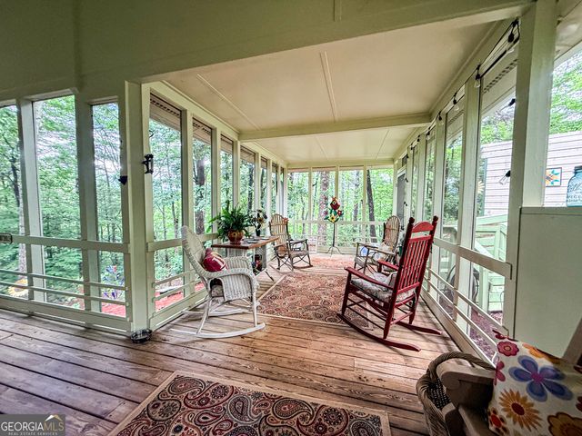 131 Scarlet Oak Drive, Cleveland, GA 30528