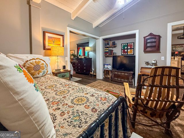 131 Scarlet Oak Drive, Cleveland, GA 30528