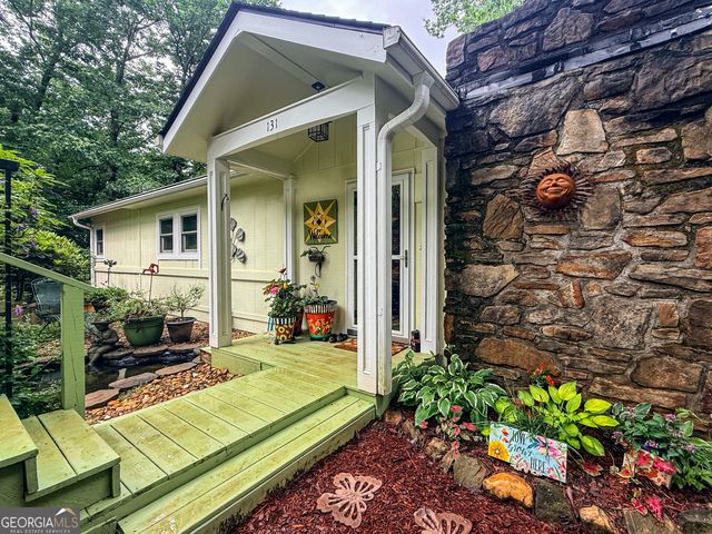 131 Scarlet Oak Drive, Cleveland, GA 30528
