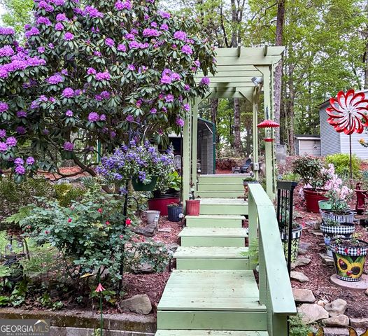 131 Scarlet Oak Drive, Cleveland, GA 30528