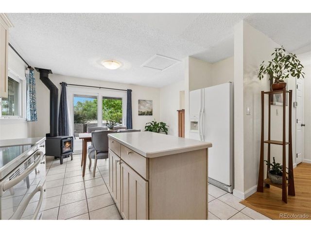 352 S Jefferson Ave, Louisville, CO 80027