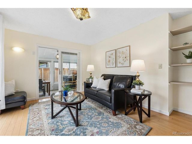 352 S Jefferson Ave, Louisville, CO 80027