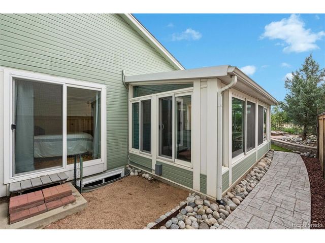 352 S Jefferson Ave, Louisville, CO 80027