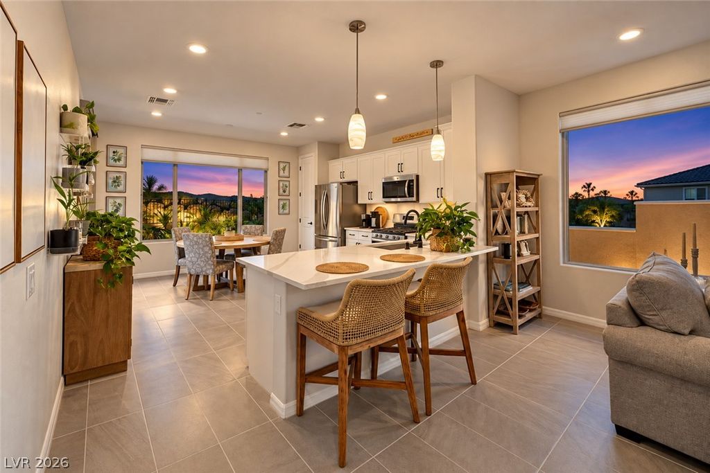 49 Stone Bluff Lane, Henderson, NV 89011 — photo 2