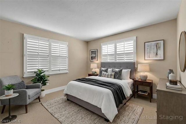 690 Murex DR, Naples, FL 34102