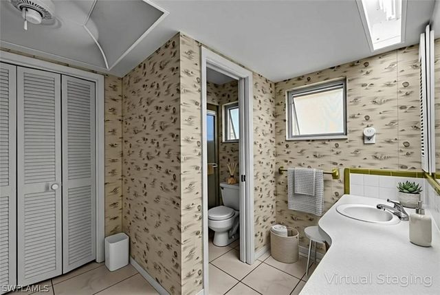 690 Murex DR, Naples, FL 34102