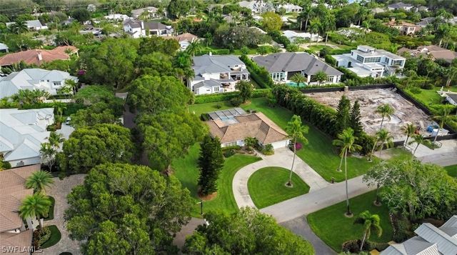 690 Murex DR, Naples, FL 34102