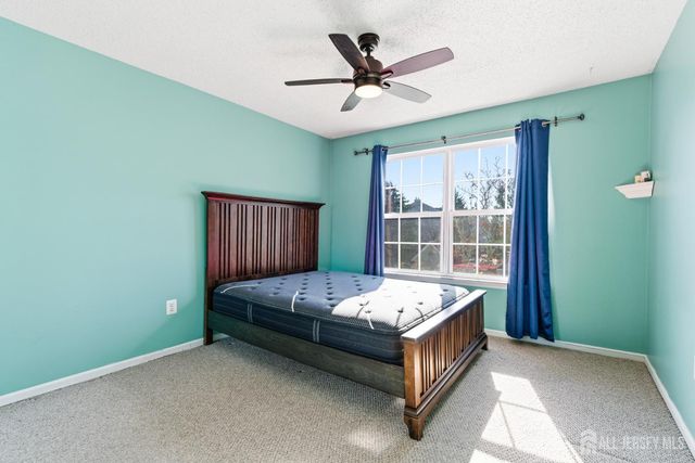 21 Newburgh Drive, Edison, NJ 08820