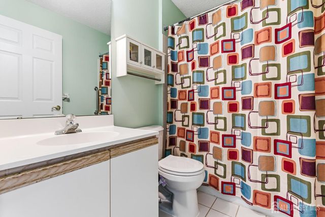 21 Newburgh Drive, Edison, NJ 08820