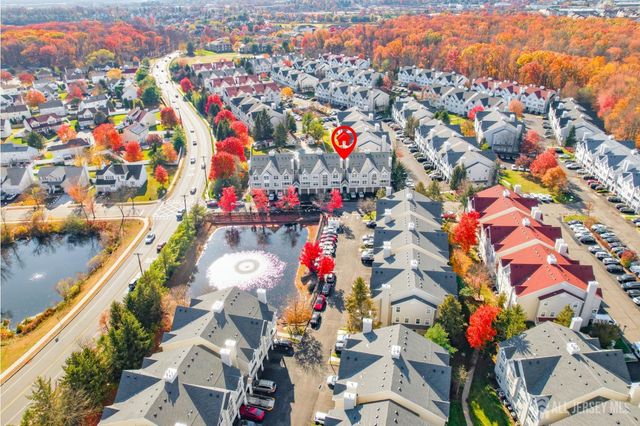 21 Newburgh Drive, Edison, NJ 08820