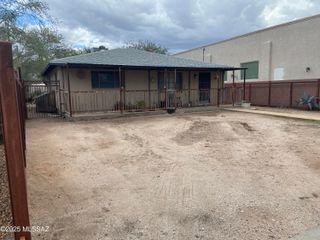 1226 N 5th Avenue, Tucson, AZ 85705