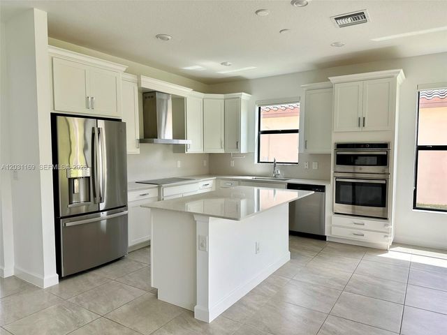 3265 Dunning Dr, Royal Palm Beach, FL 33411
