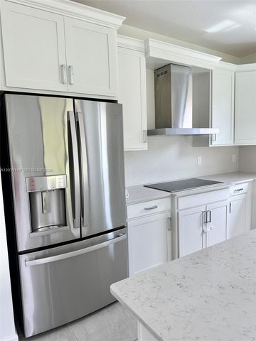 3265 Dunning Dr, Royal Palm Beach, FL 33411