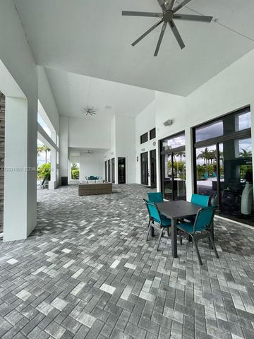 3265 Dunning Dr, Royal Palm Beach, FL 33411
