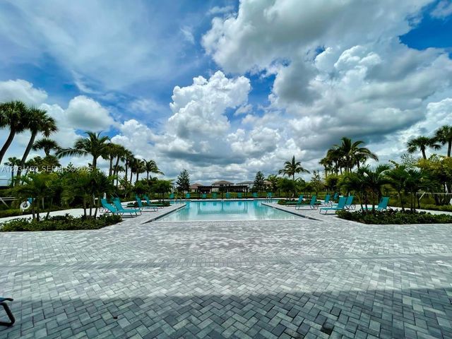 3265 Dunning Dr, Royal Palm Beach, FL 33411