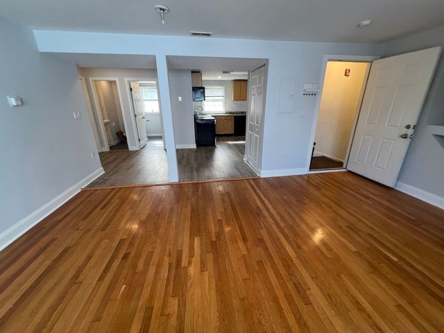 43 May Street 2, Cambridge, MA 02138