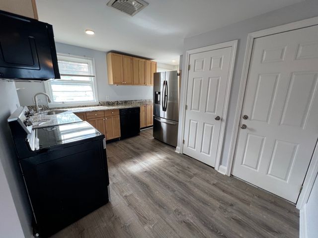 43 May Street 2, Cambridge, MA 02138