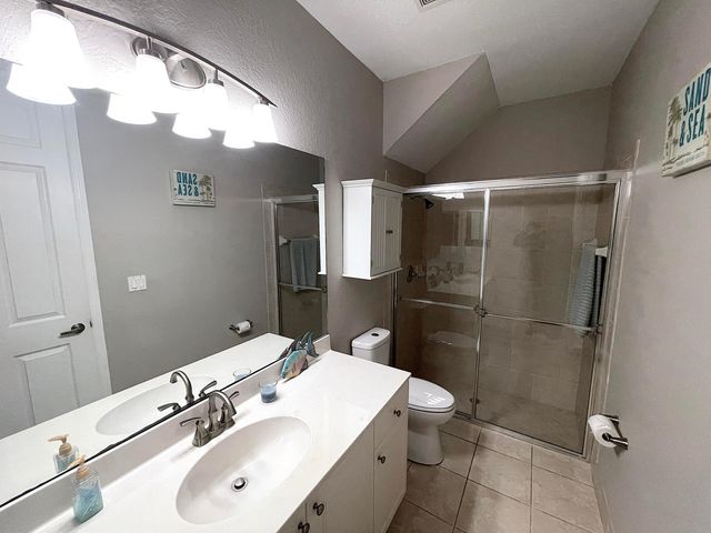 9895 E Verona Circle, Vero Beach, FL 32966