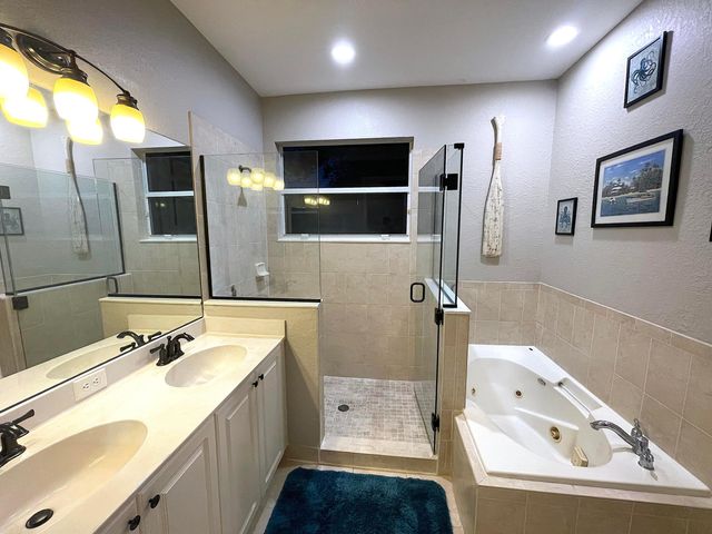 9895 E Verona Circle, Vero Beach, FL 32966