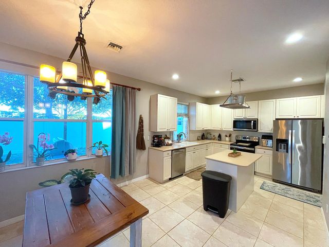 9895 E Verona Circle, Vero Beach, FL 32966