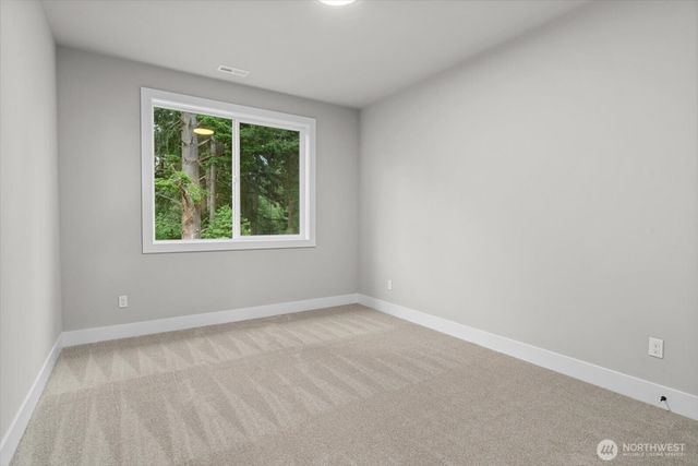 15058 75th Ave NE, Kenmore, WA 98028