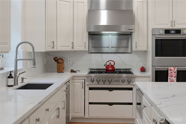 22132 NE 114th Street, Redmond, WA 98053