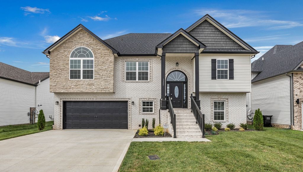 1022 Vendue Ave, Clarksville, TN 37042