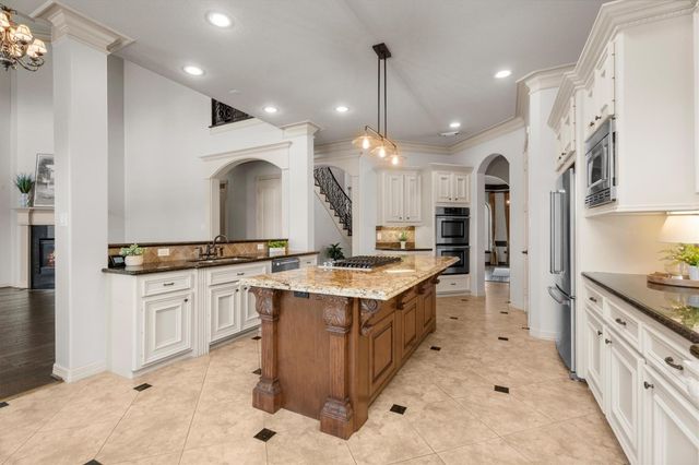 15714 Medina Lake Lane, Cypress, TX 77429