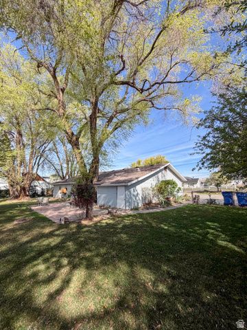 1035 W MAIN ST, Lehi, UT 84043